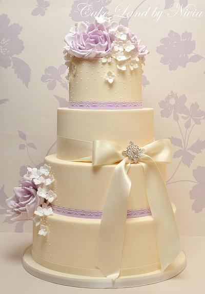 Roses bouquet wedding cake - Cake by Nivia