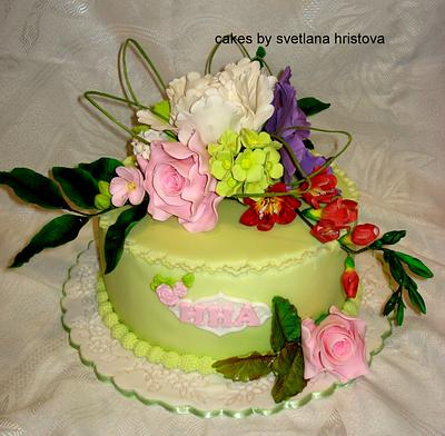 Gumpaste flowers - Cake by Svetlana Hristova