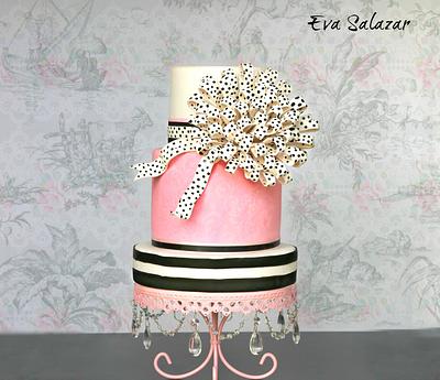 Pinky Cake with a multi loop Bow - Cake by Eva Salazar 