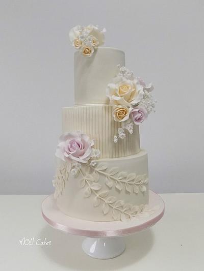 Romantic  - Cake by MOLI Cakes