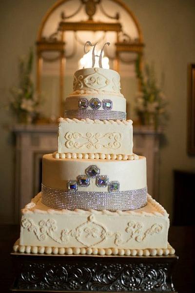 Bales/Herrington Wedding - Cake by eric