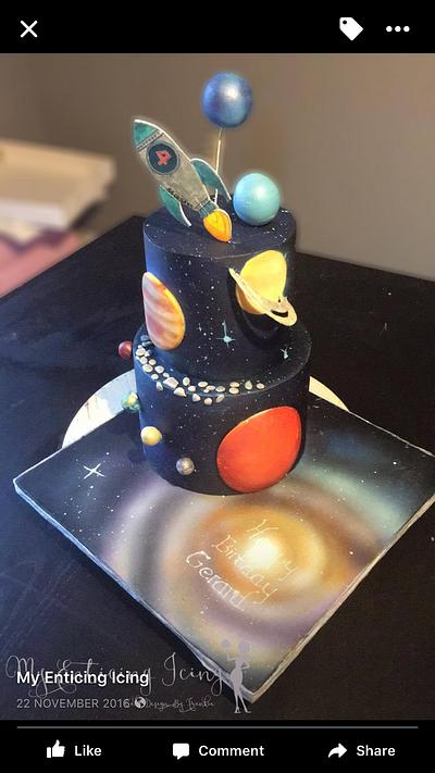 Solar system  - Cake by My Enticing Icing 