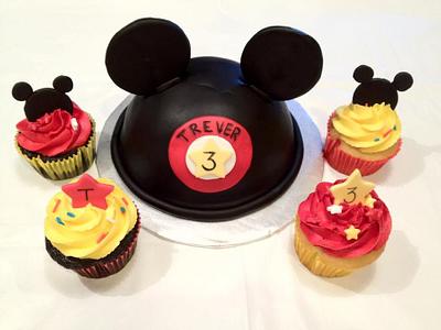 Mickey Ears w/ matching cupcakes - Cake by Dawn Henderson