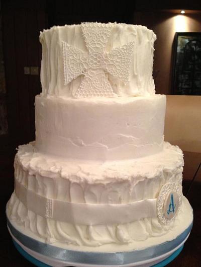 Baptismal Cake (Buttercream & Handmade Lace Cross) - Cake by Carolina Pozo