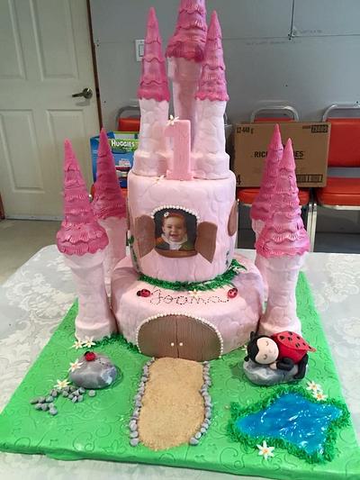 Castle cake - Cake by Viviane Rebelo