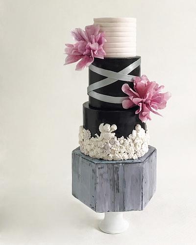 Modernly tier cake - Cake by Dsweetcakery