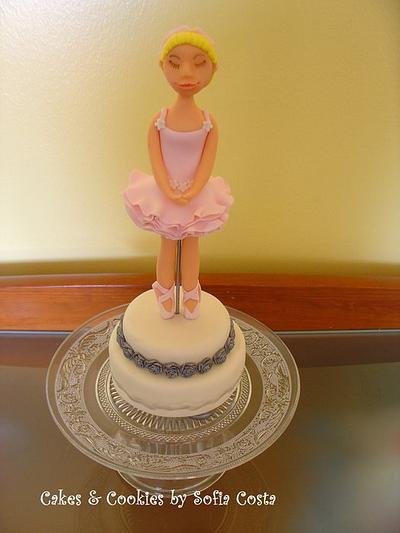 Ballerina music box - Cake by Sofia Costa (Cakes & Cookies by Sofia Costa)