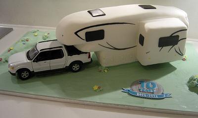 A large camper van! - Cake by Wayne