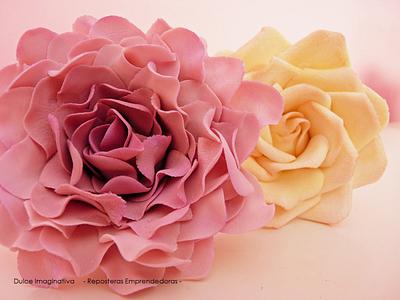 Sugar Flowers: Peony & Rose - Cake by Dulce Imaginativa