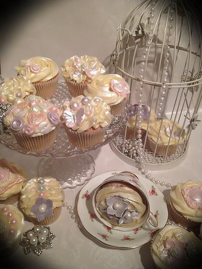 Wedding cupcakes - Cake by Jenna