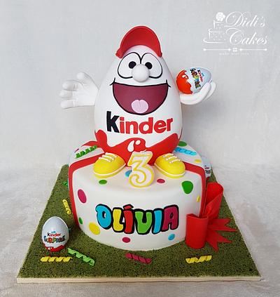 Kinder surprise cake - Cake by Didis Cakes