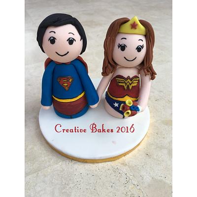 Superhero love topper - Cake by Jocolate