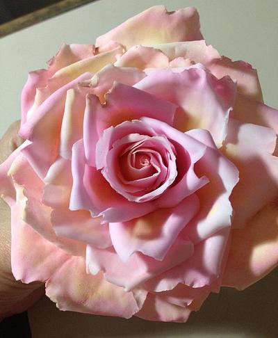 Large Pink and Yellow Icing Rose - Cake by Lisa Templeton