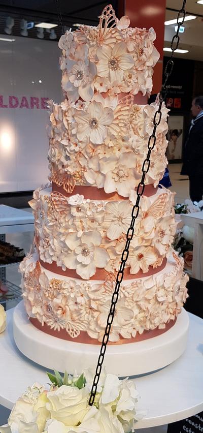 Wedding  cake - Cake by Ionela Velniceriu