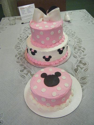 Minnie Mouse Birthday Cake and smash cake - Cake by SweetPsCafe