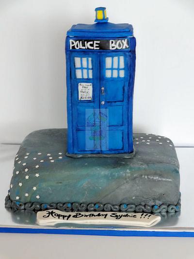 Doctor Who Tardis - Cake by Yari 