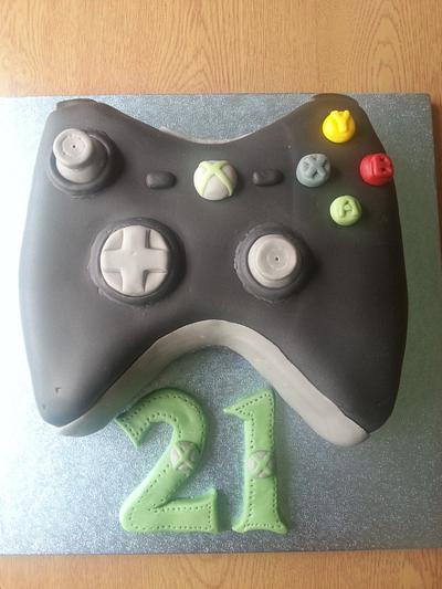 Xbox - Cake by Lyn 