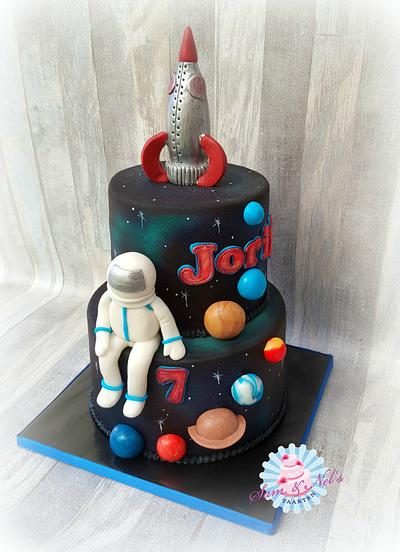 Space cake :) - Cake by Sam & Nel's Taarten