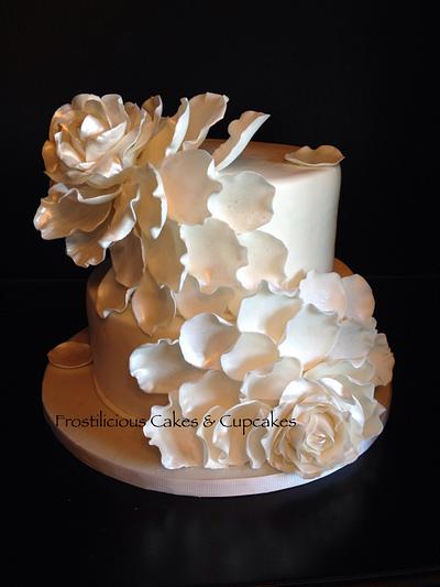 White petals - Cake by Frostilicious Cakes & Cupcakes