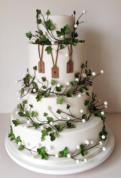 Winter wedding with ivy & berries  - Cake by Happyhills Cakes