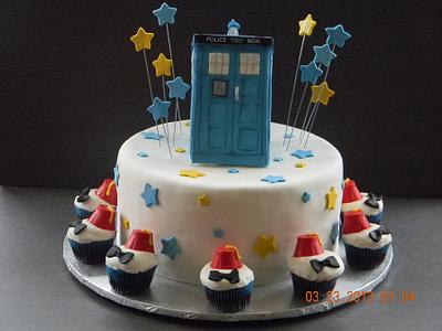 Dr. Who...and The Tardis - Cake by Cindy Casper