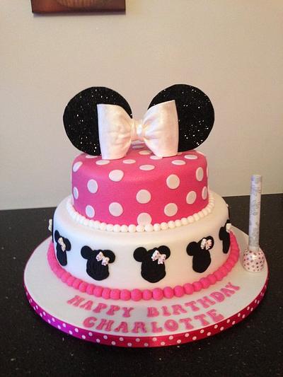 Pink Minnie Mouse and cupcakes  - Cake by Donnajanecakes 