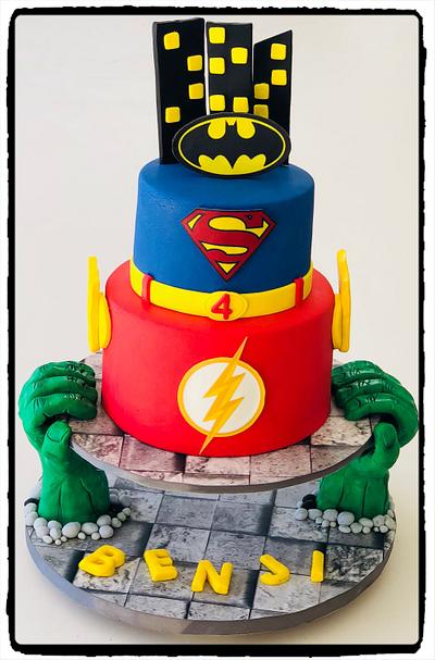 Calling all superheroes  - Cake by Rhona