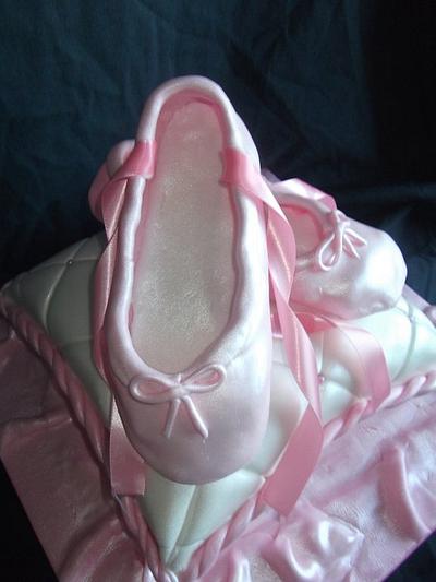 Ballet Shoes - Cake by Judedude