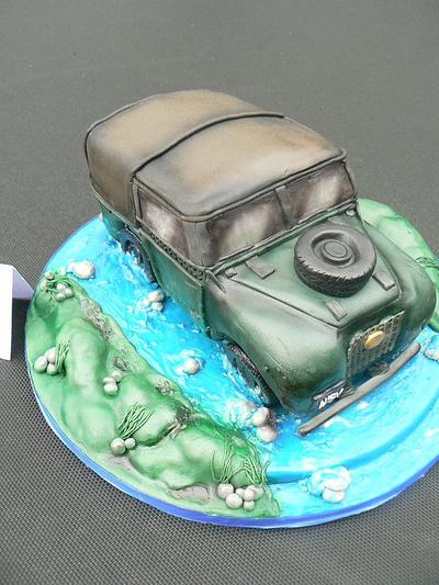 Landrover Cake - Cake by FANCY THAT CAKES