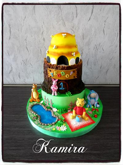 Winnie the Pooh and friends - Cake by Kamira