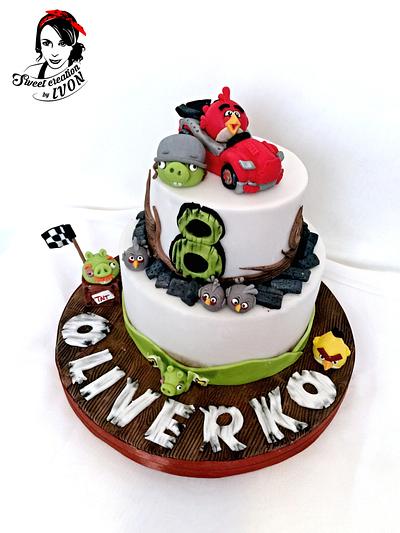 Angry Birds "GO"  - Cake by Ivon