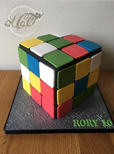 Rubik cube - Cake by Littlecakeoven