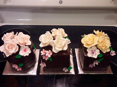 Mother's Day Mini Cakes - Cake by Cakes_by_Nai