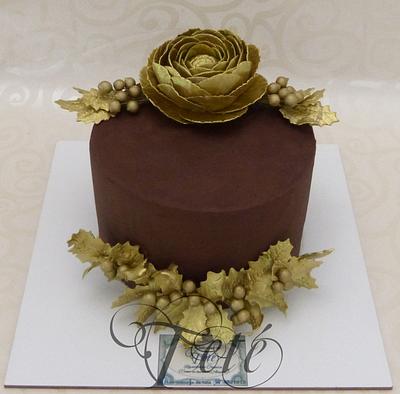  CHRISTMAS BIRTHDAY CAKE "CHOCOLATE AND GOLD" - Cake by Teté Cakes Design