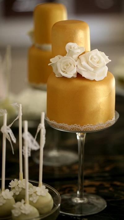  2 TIER GOLD MINI CAKE - Cake by Francisca Neves
