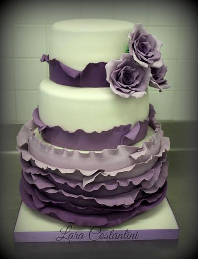 WEDDING CAKE LILAC - Cake by Lara Costantini