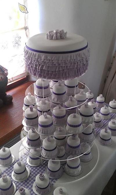 Lilac Ombre - Cake by A House of Cake
