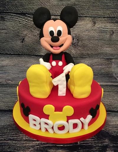 Mickey mouse - Cake by Lisa Ryan