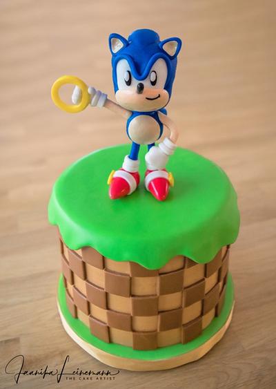 Sonic’s Cake - Cake by Jaanika Leinemann