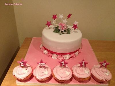 Rose Star - Cake by Rachael Osborne