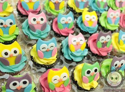 Owl Cupcakes - Cake by YumZee_Cuppycakes