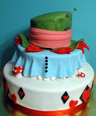 Alice in Wonderland - Cake by Melissa