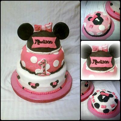 Minnie mouse - Cake by Lori Arpey