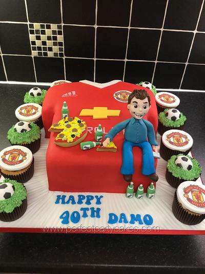 Manchester United cake - Cake by Perfect Party Cakes (Sharon Ward)