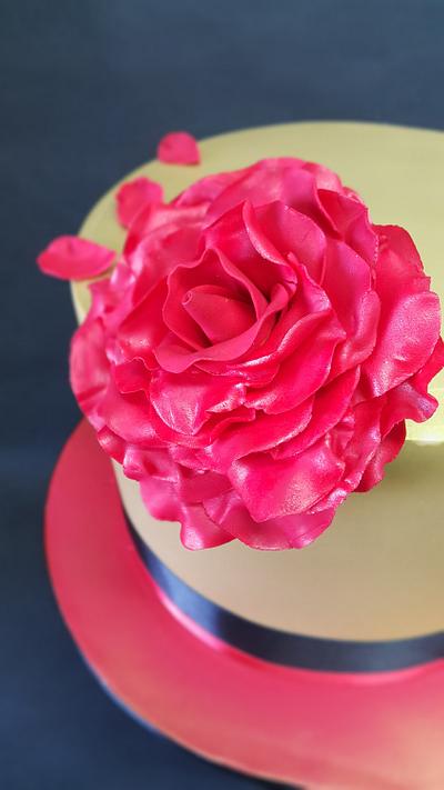 Solid Gold & Red Rose - Cake by Bella Cakes