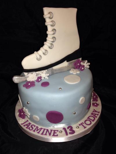 Ice Skate Cake - Cake by Caron Eveleigh