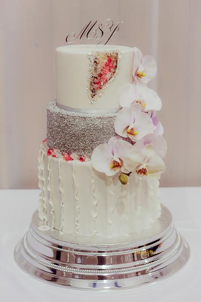 Geode wedding cake - Cake by CakesByMisa