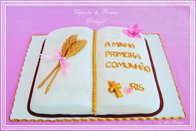 IRÍS 1 HOLY COMMUNION - Cake by Ana Remígio - CUPCAKES & DREAMS Portugal