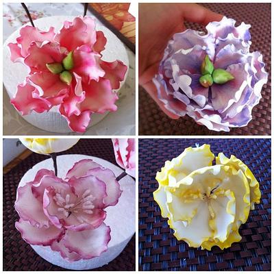 Sugar Flowers - Cake by Sandra