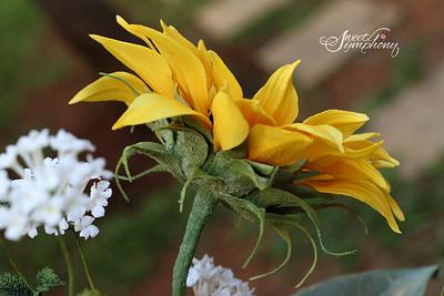 Sunflower Calyx - Cake by Sweet Symphony